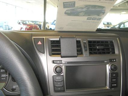 Subaru Trezia 11-14, zentriert