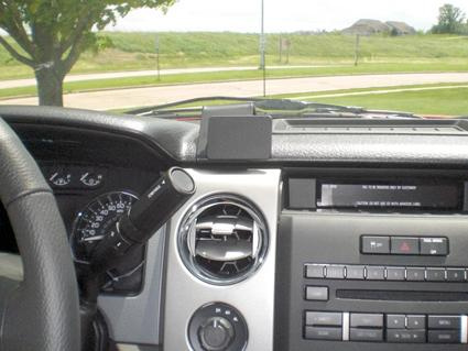 Ford F-Series 150 09-14, zentriert
