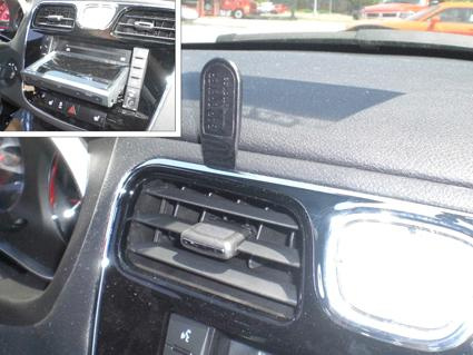 ProClip Montagehalterung Chrysler 200/Chrysler 200 Convertible 11-14, Zentriert