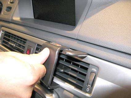 Volvo V70 12-15, Abgewinkelt hoch
