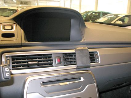 Volvo V70 12-15, Abgewinkelt hoch