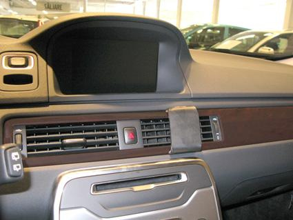 Volvo V70 12-15, Abgewinkelt hoch, Holzverkleidung