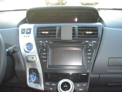 Toyota Prius + 12-15, Zentriert