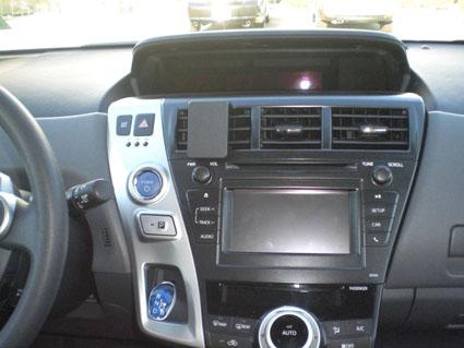 Toyota Prius + 12-15, Zentriert