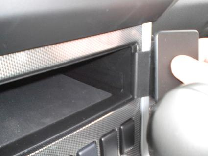 Nissan Pathfinder 10-12, Abgewinkelt, Base- und S-Modelle