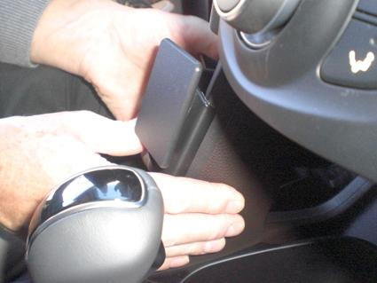 Hyundai Santa Fe 13-15, zentriert