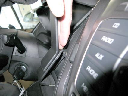 Ford Transit 14-15, zentriert