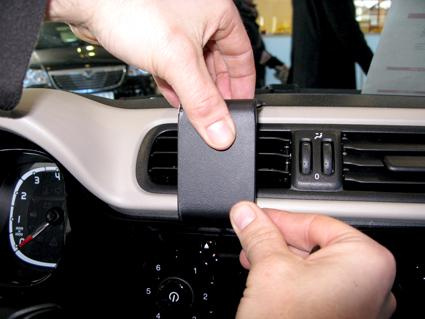 ProClip-Montagehalterung Fiat Panda 13-15, zentriert