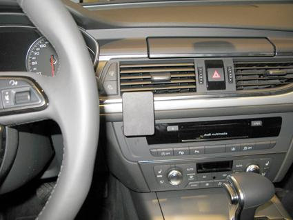 Audi A6 11-15, Mitte