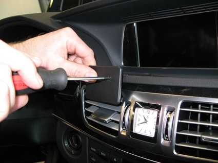 Brodit ProClip, Mercedes Benz E-Klasse, Limousine/Kombi 14-16