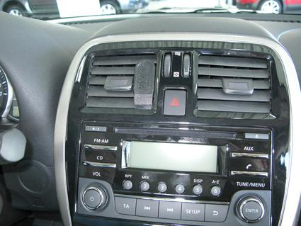 ProClip-Montagehalterung Nissan Micra 14-15, zentriert