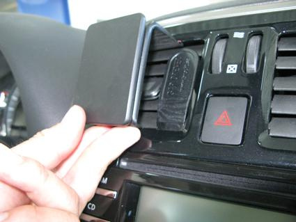 ProClip-Montagehalterung Nissan Micra 14-15, zentriert