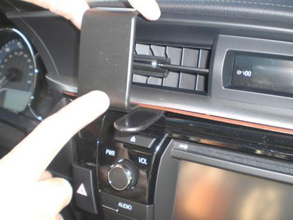 ProClip-Montagehalterung Toyota Corolla 14-15, zentriert