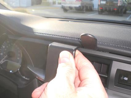 ProClip-Montagehalterung Toyota Corolla 14-15, zentriert