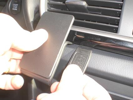 ProClip-Montagehalterung Mazda 3 14-15, zentriert
