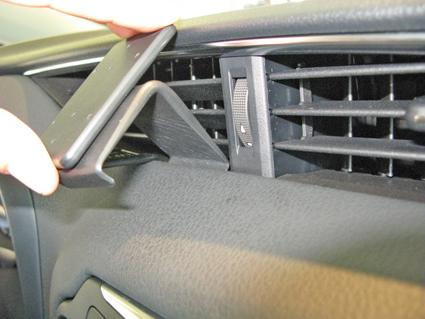 Toyota Yaris 15-, Zentriert