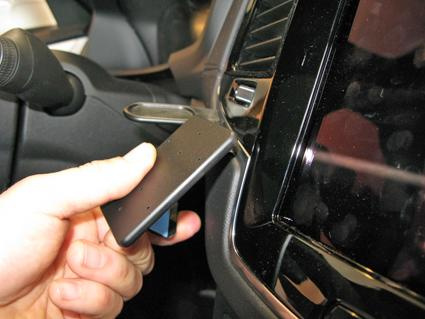 Volvo XC90 15-, Zentriert