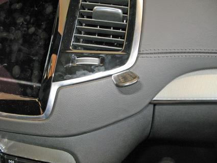 Volvo XC90 15-, Geneigt