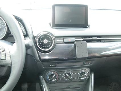 Brodit ProClip Montagehalterung Mazda 2 15-15, Zentriert