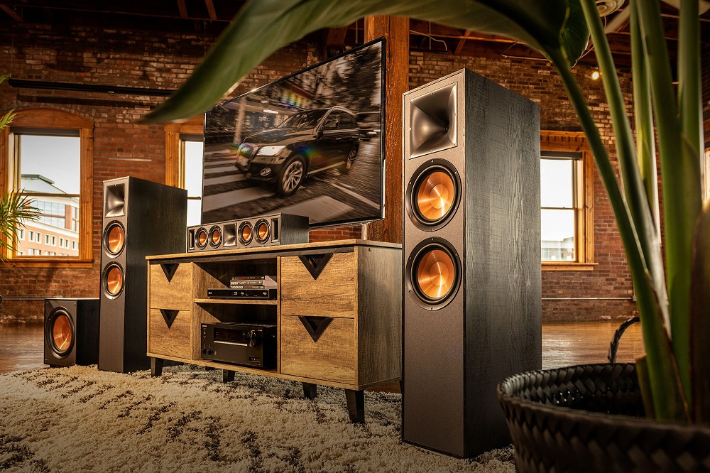 Klipsch R-820F Standlautsprecher, schwarzes Paar