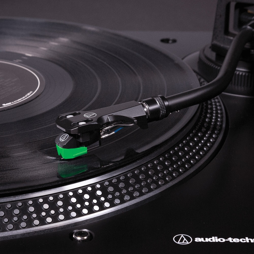Audio Technica AT-LP120XUSB Plattenspieler, schwarz