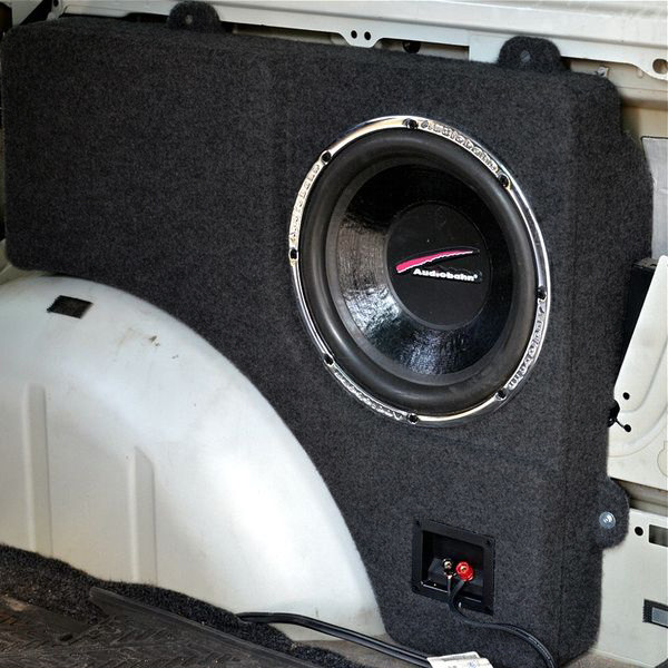 Leeres Subwoofer-Gehäuse Mercedes Viano 03- 12''
