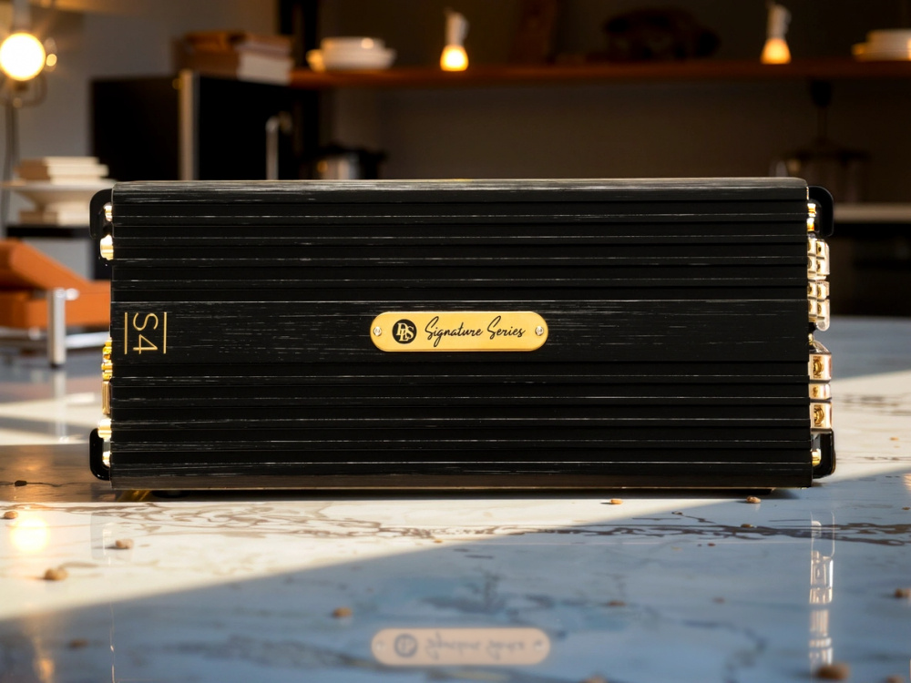 DLS Signature S4, klangstarkes 4-Kanal-Endstufe