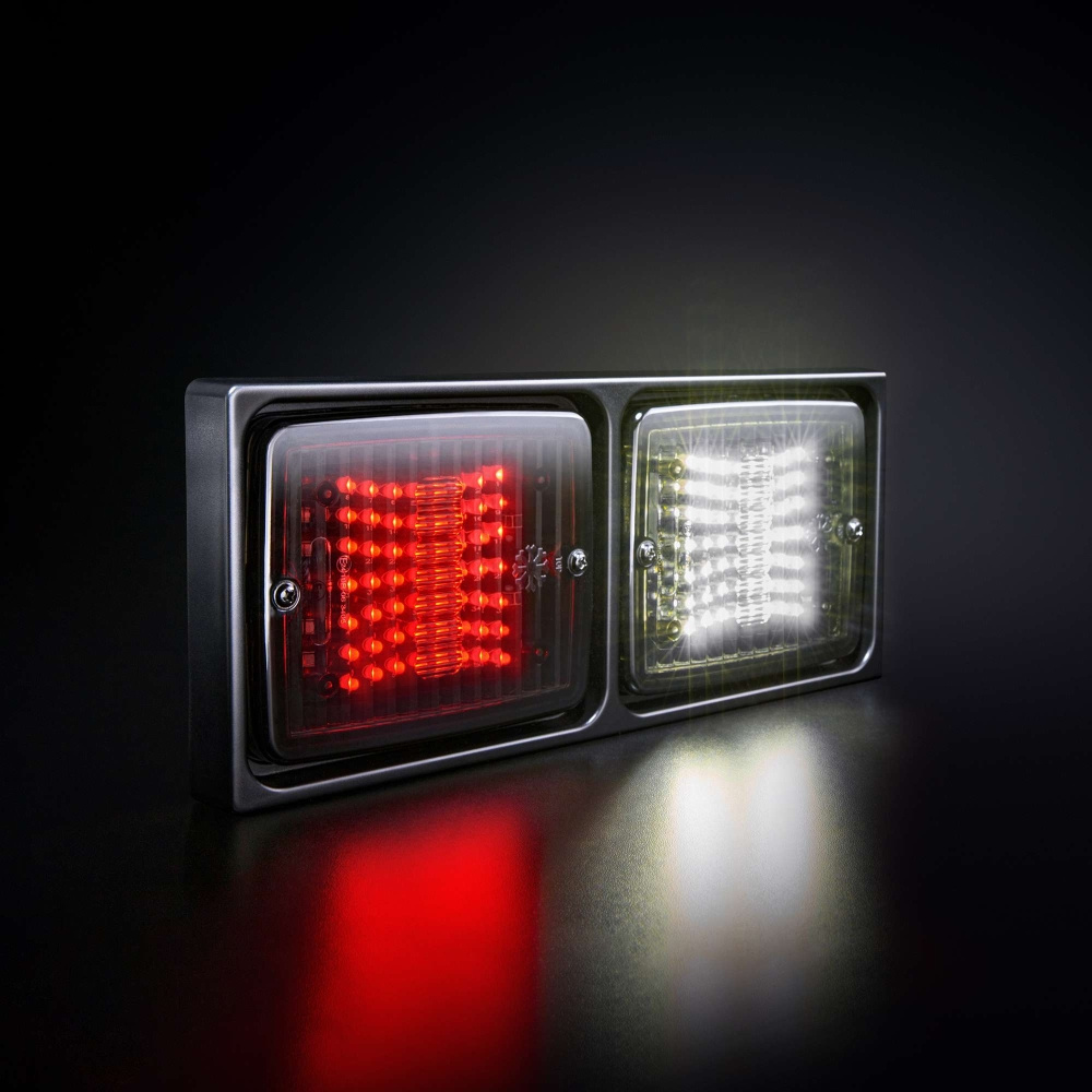 Strands Ize LED Frame Double- Horizontal