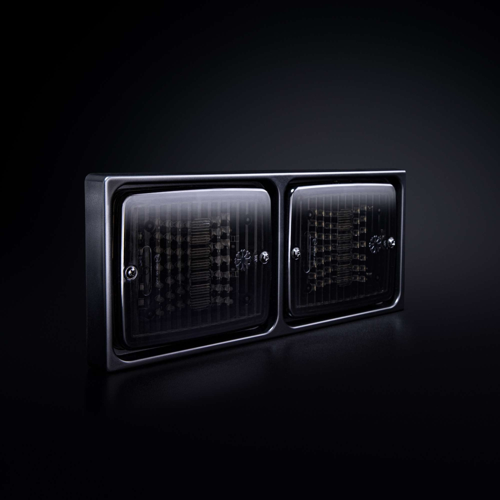 Strands Ize LED Frame Double- Horizontal