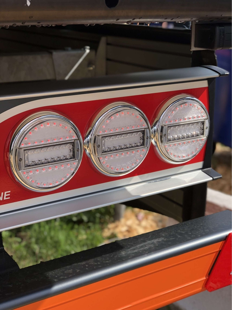 Strands Rund LED 3 Kammer 12-24V, 142 mm Durchmesser, klare Linse