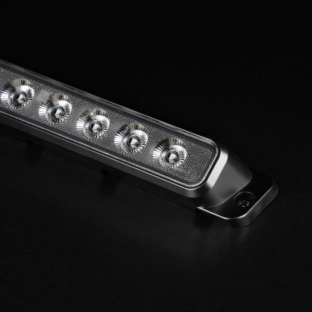 Strands NUUK E-Line Szenenlicht 80W
