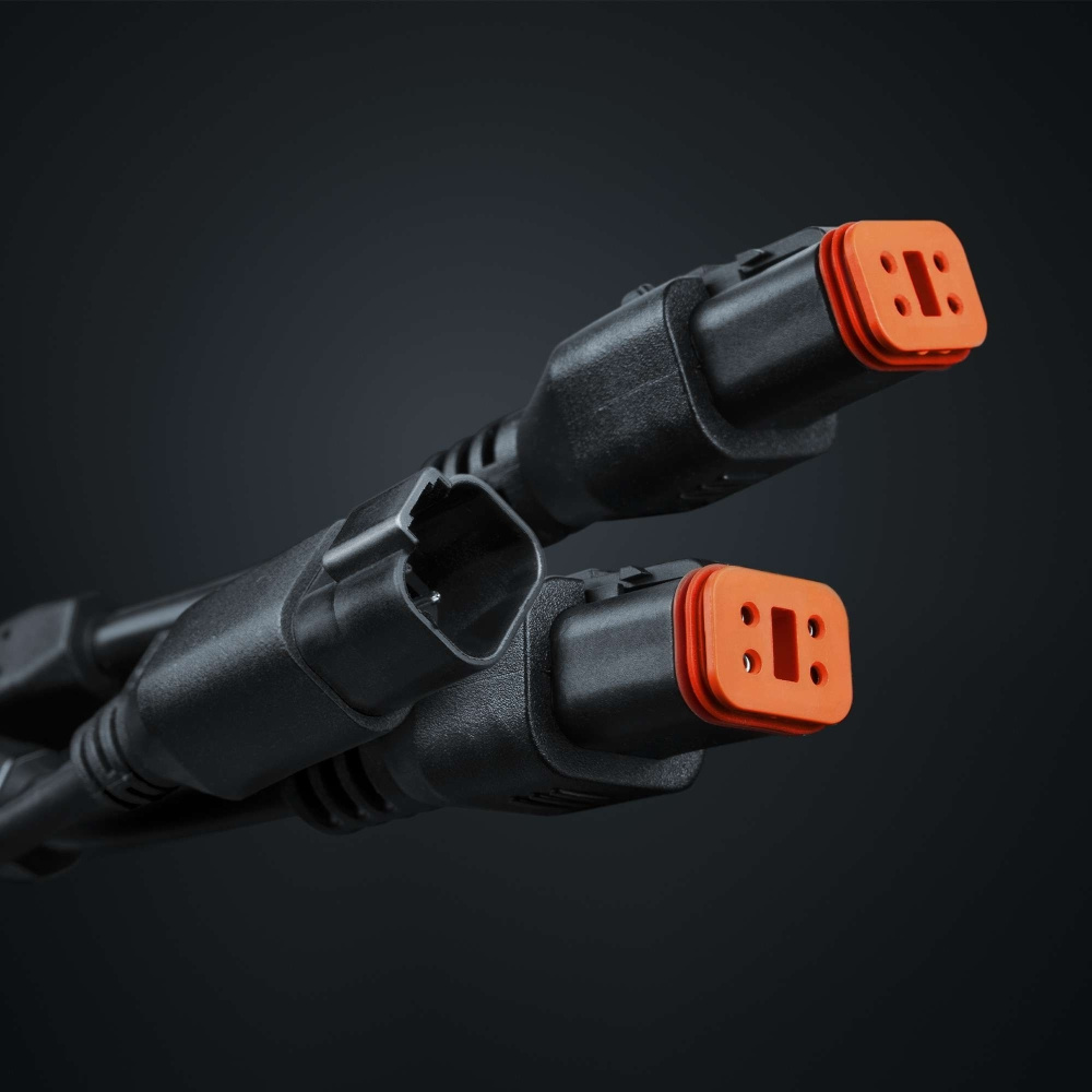 Strands Pro DT-Splitter, 4-polig auf 2x 4-polige Stecker