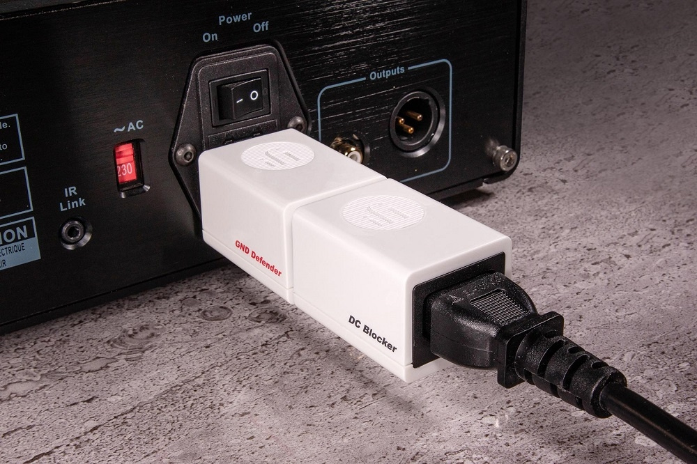 iFi Audio GND Defender, Masseschleifen-Unterbrecher