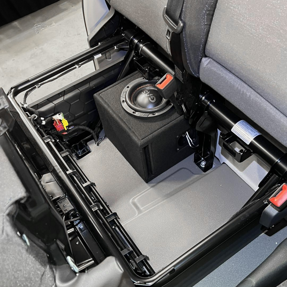 GAS MAX B1-16VW1, großartige 6.5-Zoll-Bassbox für VW T5/T6/T6.1