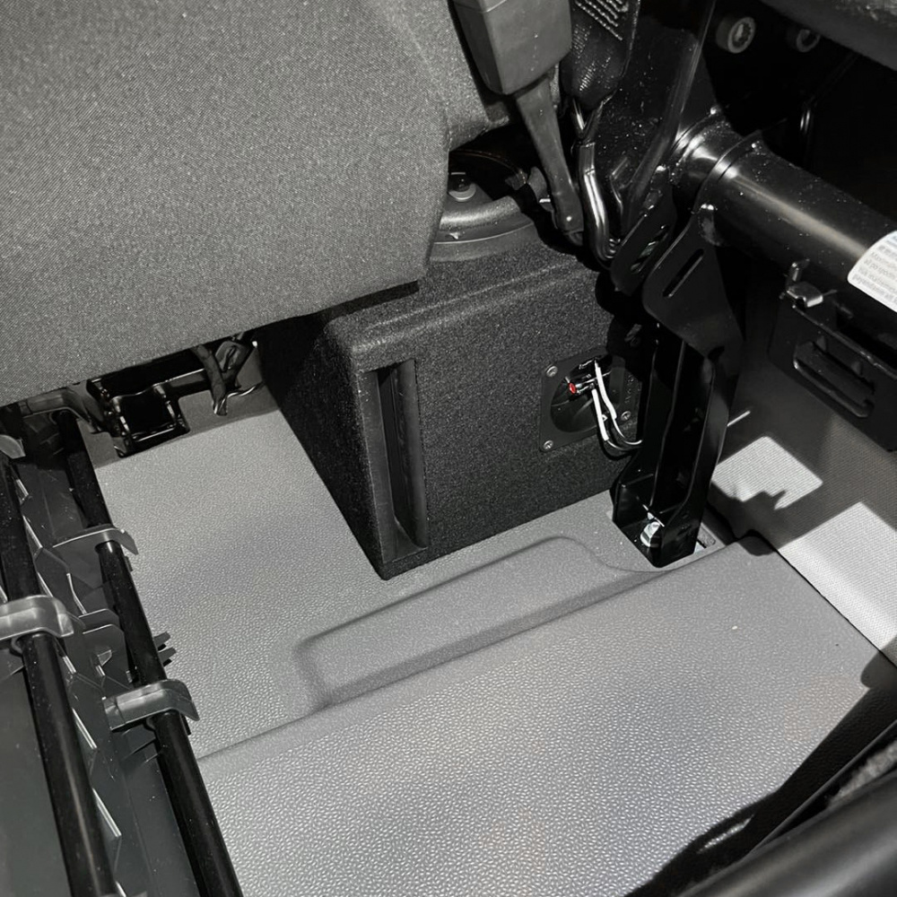 GAS MAX B1-16VW1, großartige 6.5-Zoll-Bassbox für VW T5/T6/T6.1
