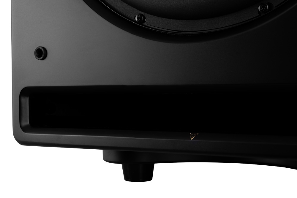 Dynavoice Challenger CSB-V15 aktiver Subwoofer, Weiß