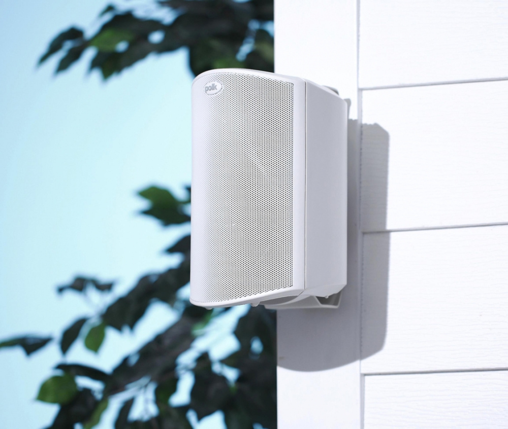 System One A50BT und Polk Audio Atrium 4 weiße Außenlautsprecher, Stereo-Paket